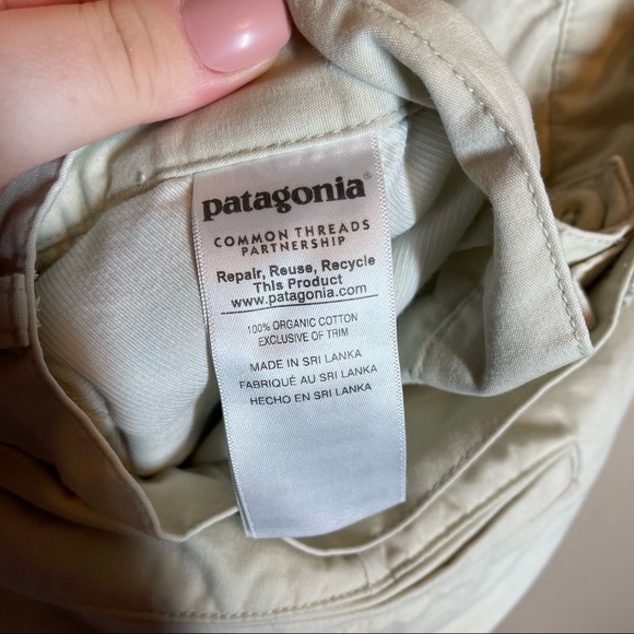 Patagonia Men's Light Beige Cotton Shorts Size 40 - Picture 8 of 9